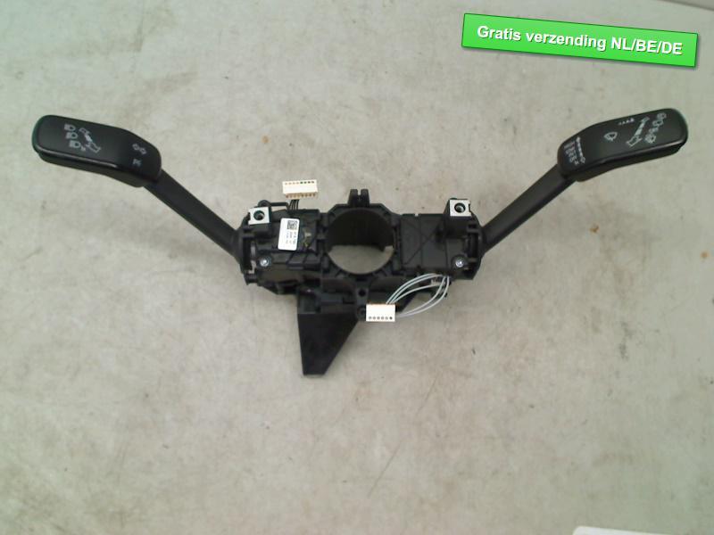 COMBINE COMMODO Volkswagen Tiguan (AD1) (5Q1953502AA), Utilisé, De Bloemendaal 21 21
5221 EB  'S HERTOGENBOSCH, NL, Info@123Parts.nl