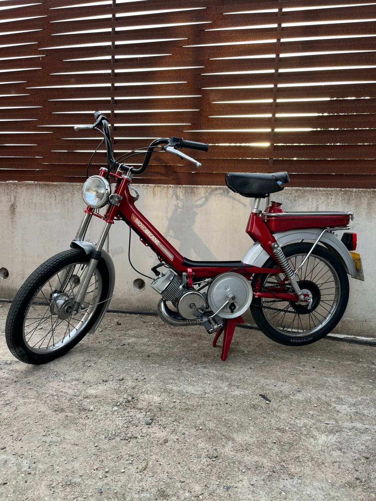 Motobecane (Bieden), Fietsen en Brommers, Ophalen, Zo goed als nieuw