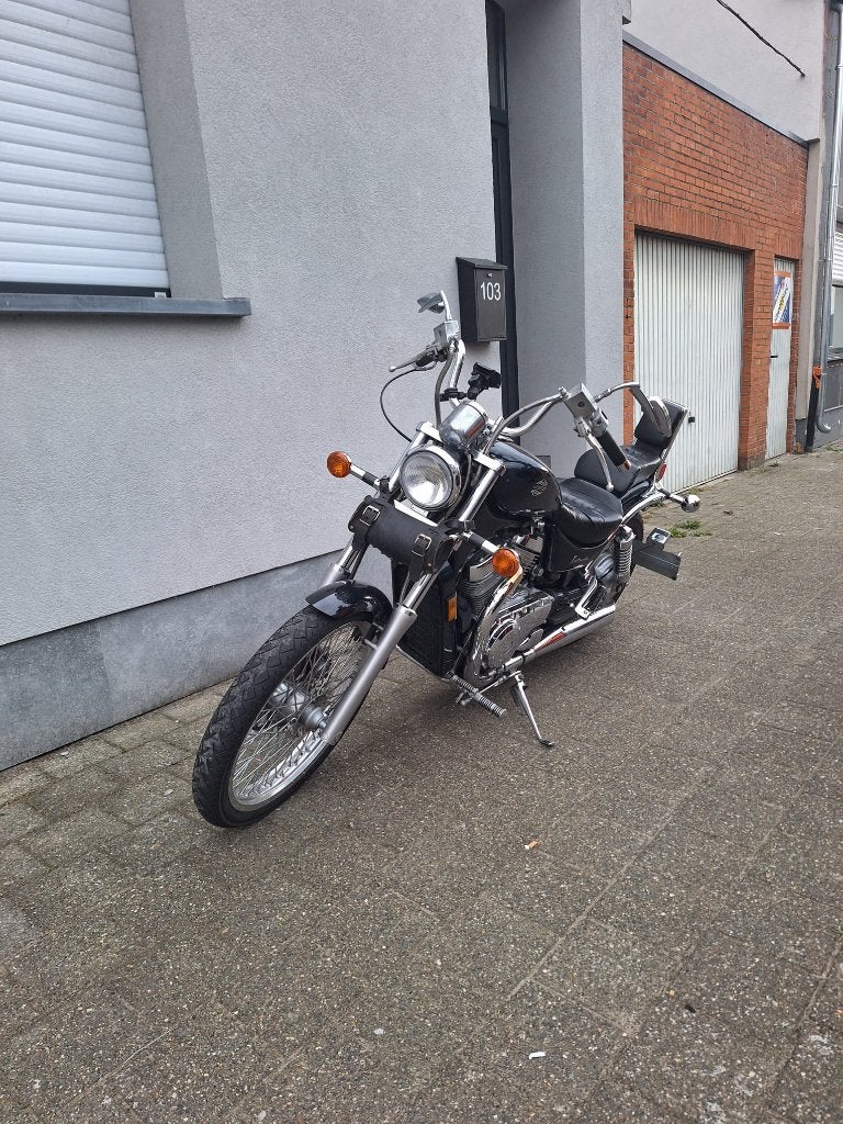 Suzuki VS800, Motoren, 2 cilinders, 805 cc, Motorrijbewijs A, Gebruikt