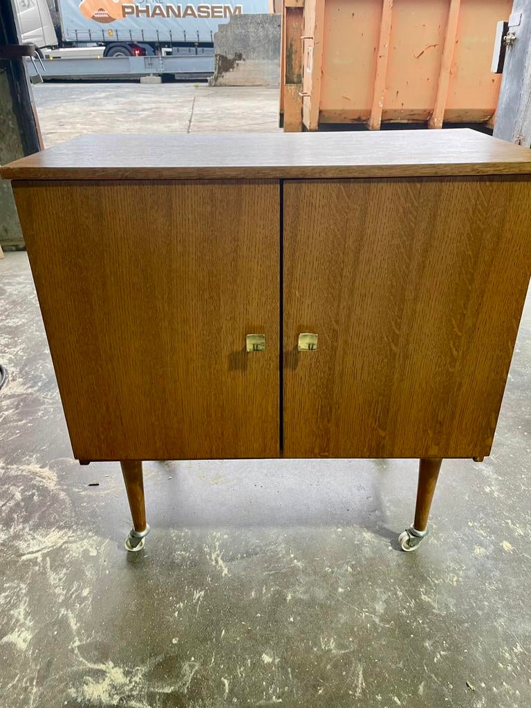 Meuble vintage, Ophalen