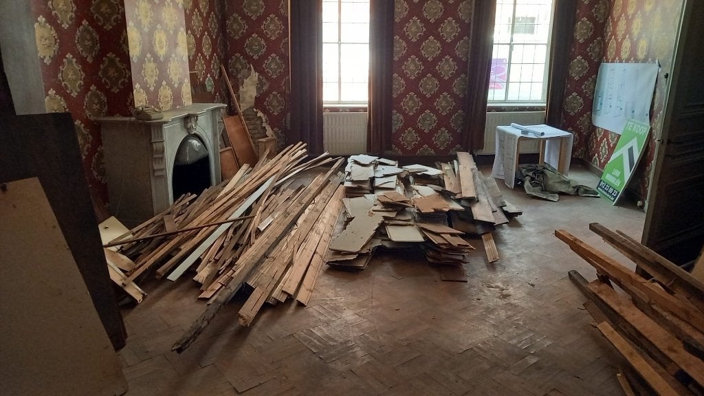 Gratis hout/gratis hout, Ophalen
