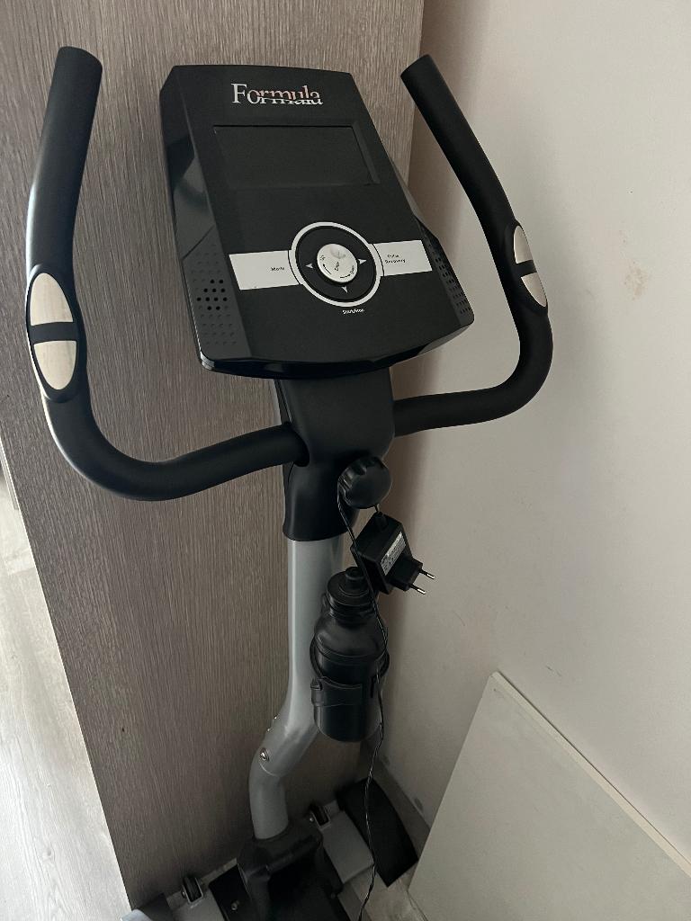 Vélo d’appartement, Sports & Fitness, Enlèvement, Utilisé