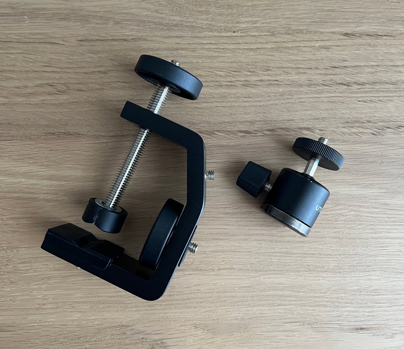 Utebit C-klem camerahouder met 360 draaibare mini kogelkop, Audio, Tv en Foto, Fotografie | Statieven en Balhoofden, 125 cm of minder