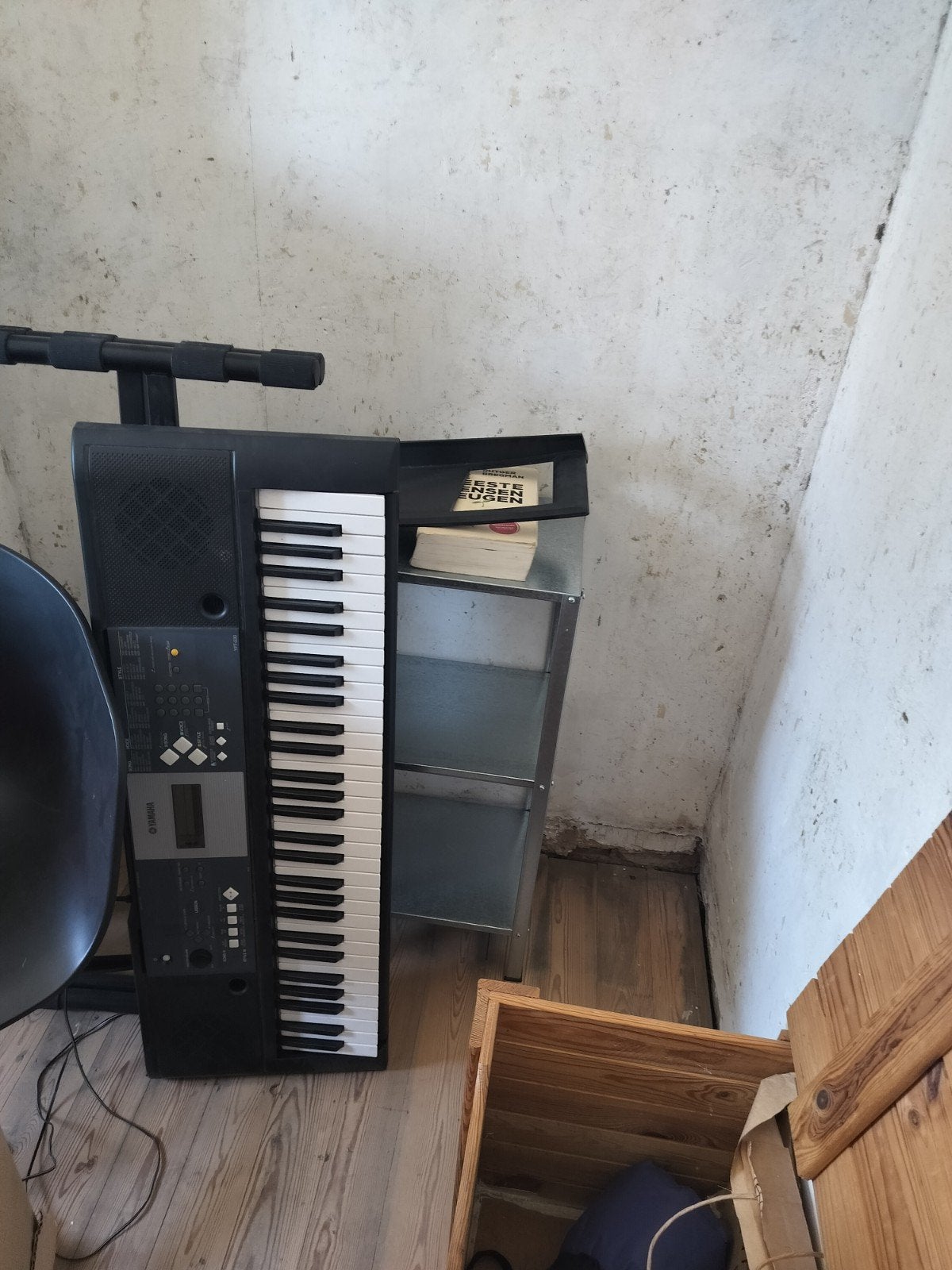 yamaha keyboard met staander, Muziek en Instrumenten, Ophalen