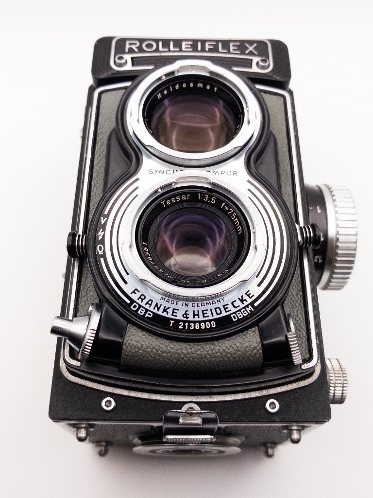Rolleiflex T (gris) + Carl Zeiss Tessar 75 mm f/3,5 (1958), Enlèvement ou Envoi, Comme neuf, Reflex miroir, Autres Marques