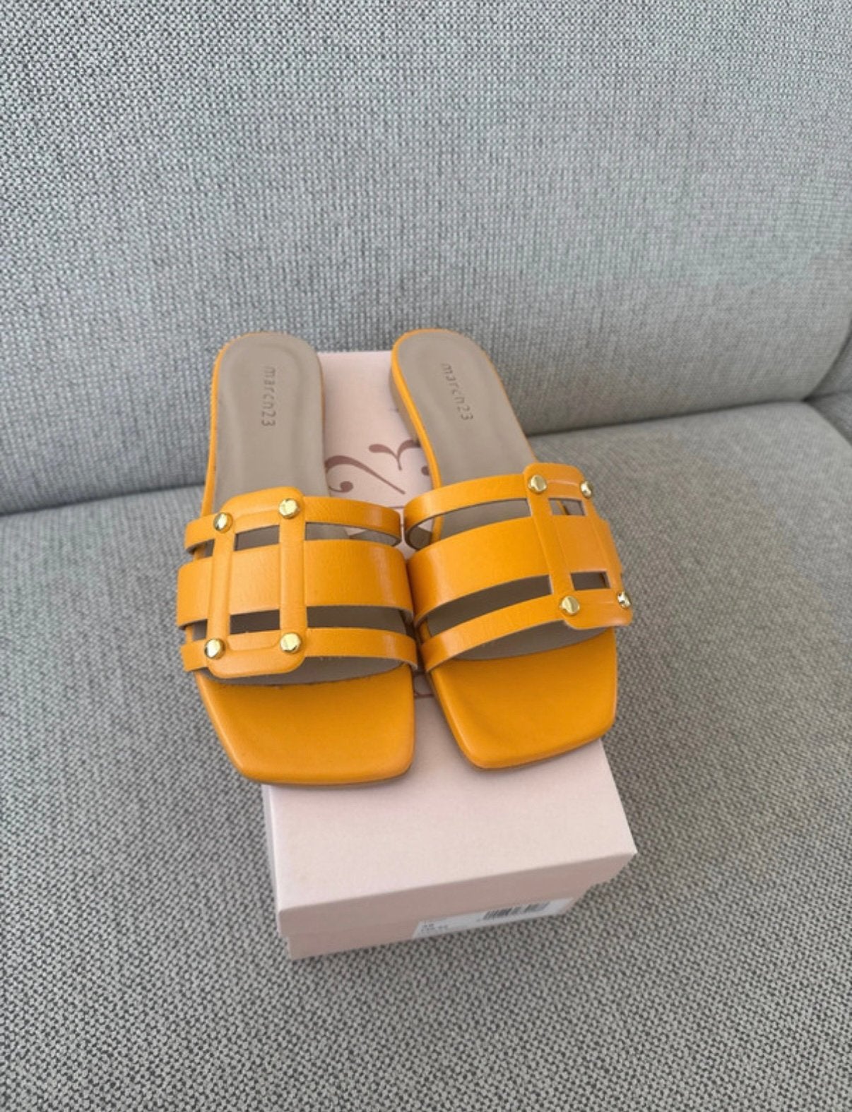 Instekers, slippers March23 maat 39 nieuw, Instappers, Geel, Nieuw, Ophalen of Verzenden