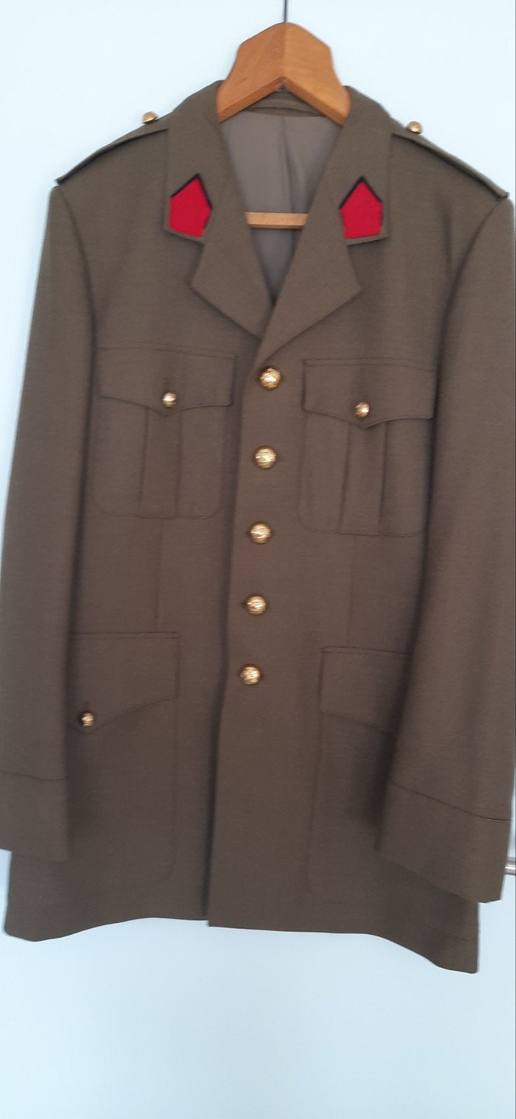Uniforme complet de l'armée belge+ képi, 1977, Collections, Enlèvement, Comme neuf, Costume