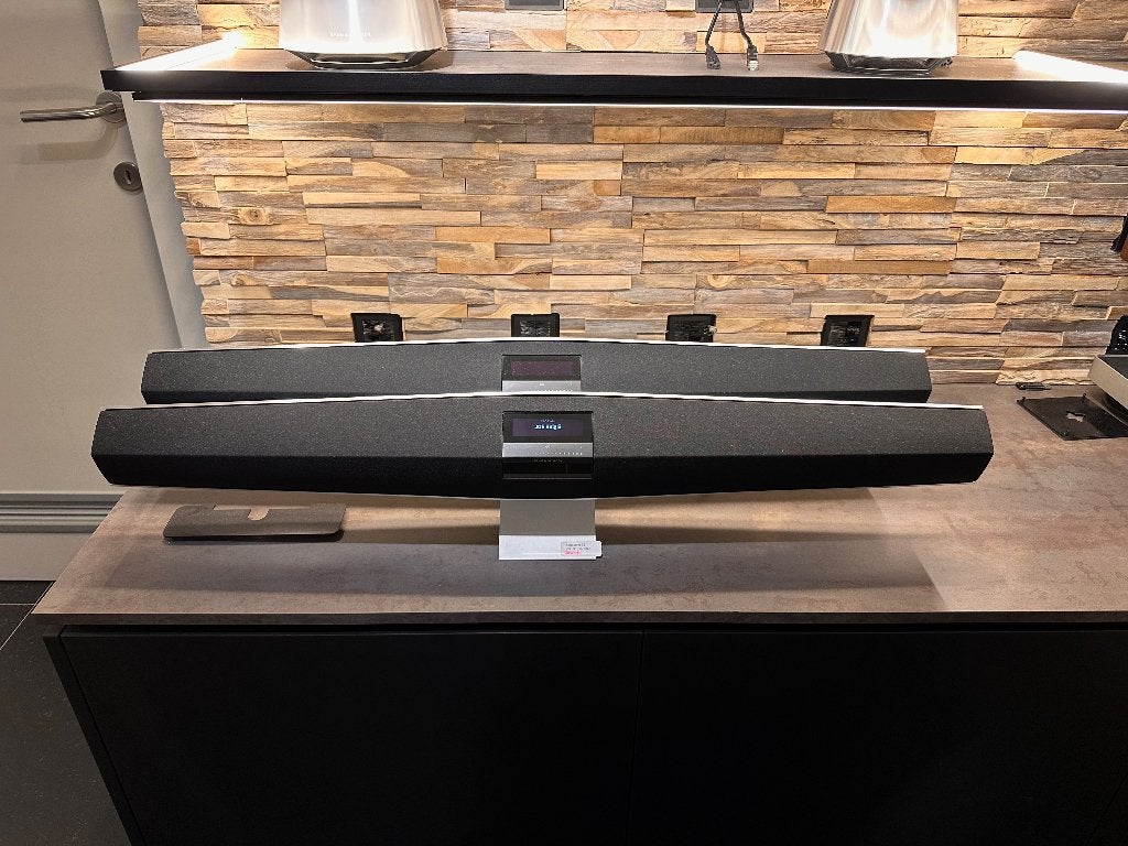 Bang & Olufsen Beosound 35 Multiroom speaker op stand B&O, Ophalen, Gebruikt, 120 tot 150 watt, Info@bang-olufsen.dk