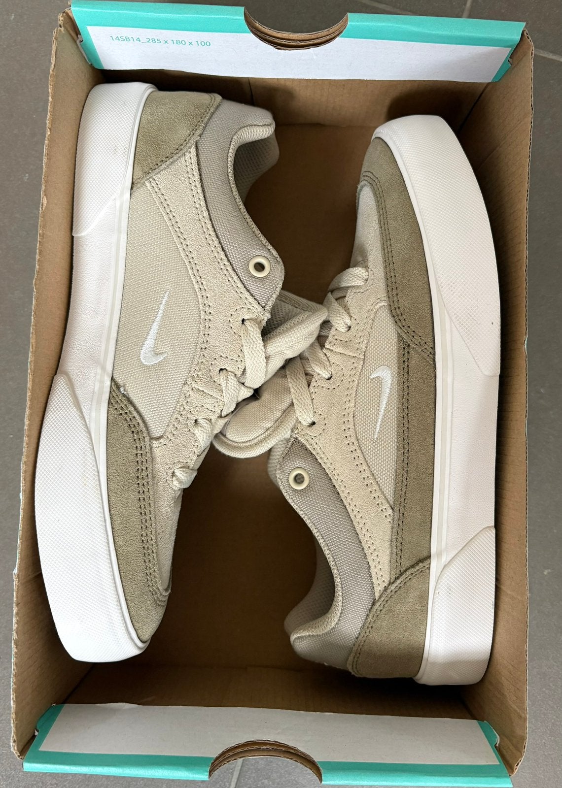 Baskets Nike SB Malor, Neuf, Enlèvement ou Envoi, Beige, Sneakers et Baskets