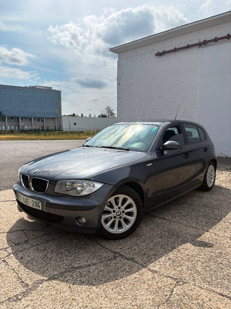 BMW 116I benzine met maar 155.000km, Auto's, 1599 cc, 4 cilinders, Bedrijf, Handgeschakeld
