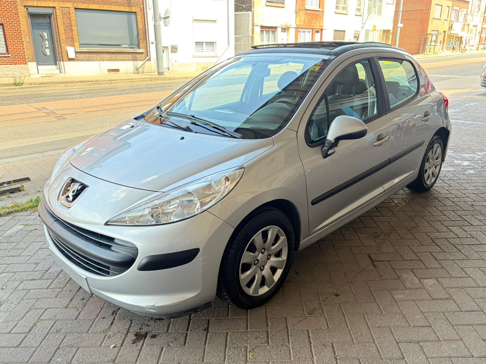 Peugot 207 hdi 0488251461, Argent ou Gris, Achat, Boîte manuelle, Noir