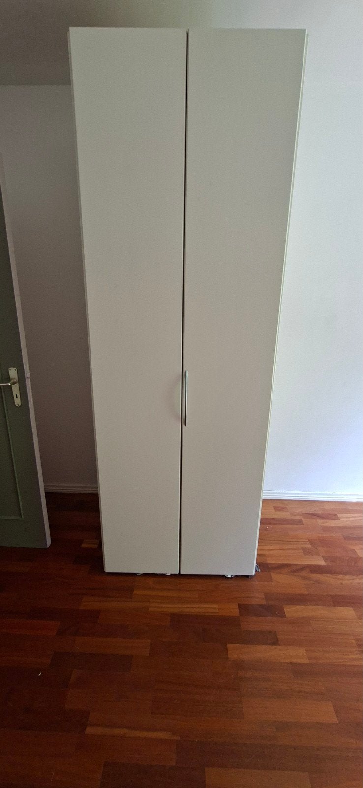 A donner armoire 230 x 82 x 62, Ophalen