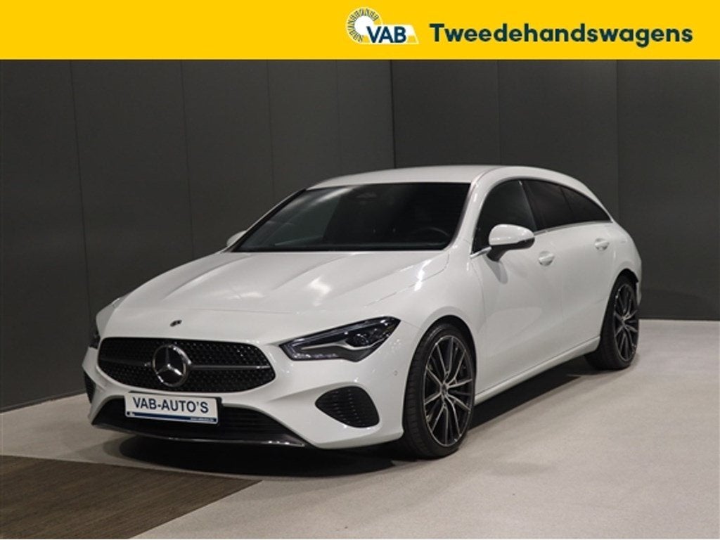 Mercedes-Benz CLA 180    MHEV CAMERA CARPLAY FULL LED, Auto's, CLA, Electronic Stability Program (ESP), Zwart, 136 pk