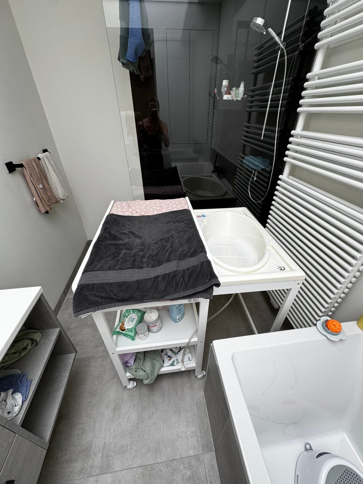 Table a langer avec baignoire, Enlèvement, Comme neuf, Baignoire