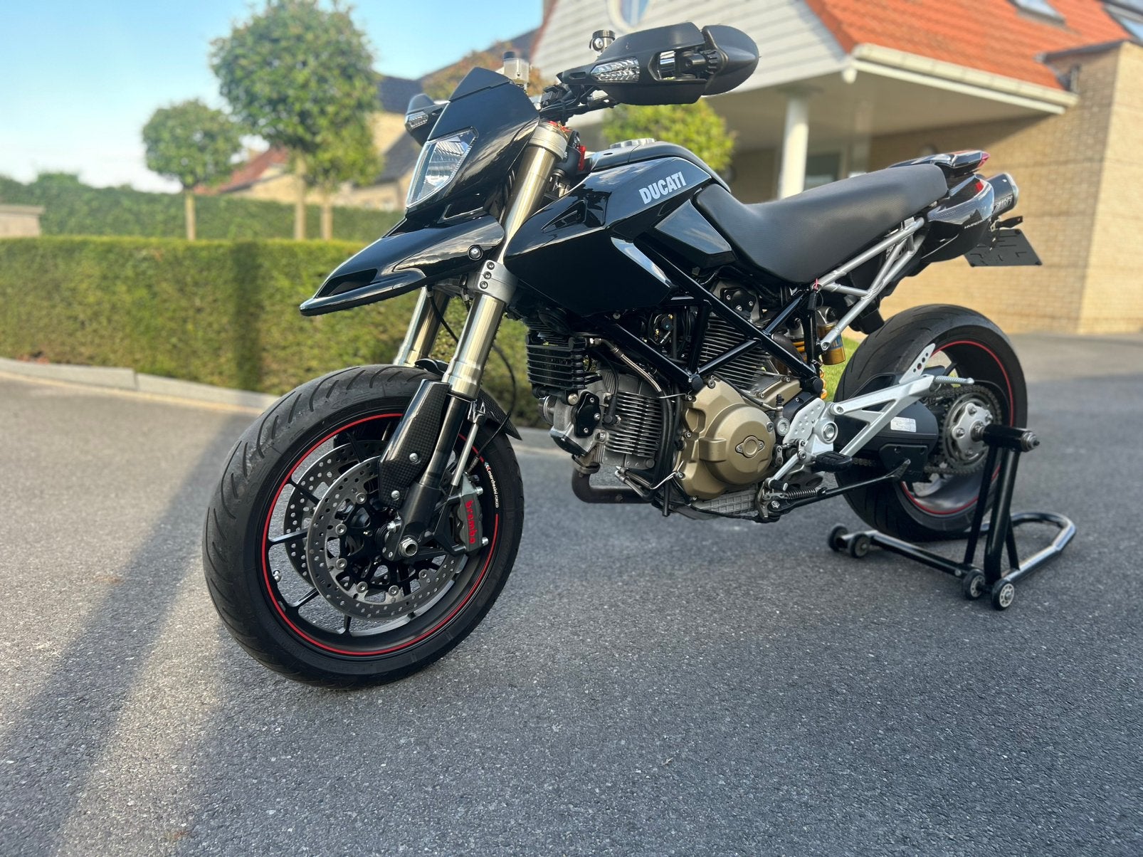 Ducati Hypermotard 1100S Carbon. Colector 7.600km, Motoren, 2 cilinders, Nieuw, Particulier, Handgeschakeld