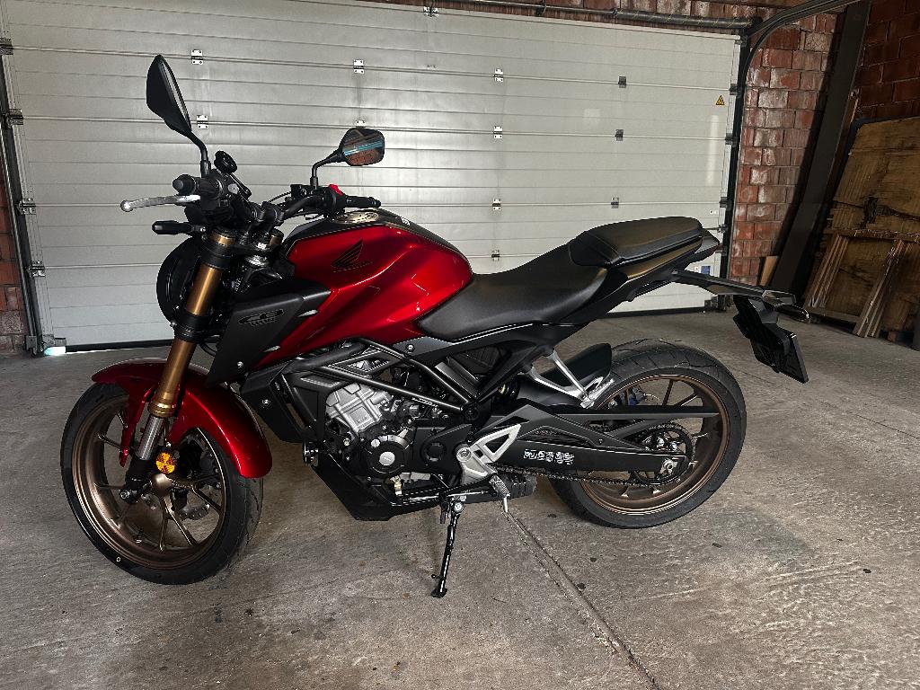 Honda CB125R, 1 cylindre, 125 cm³, Jusqu'à 11 kW, Sport