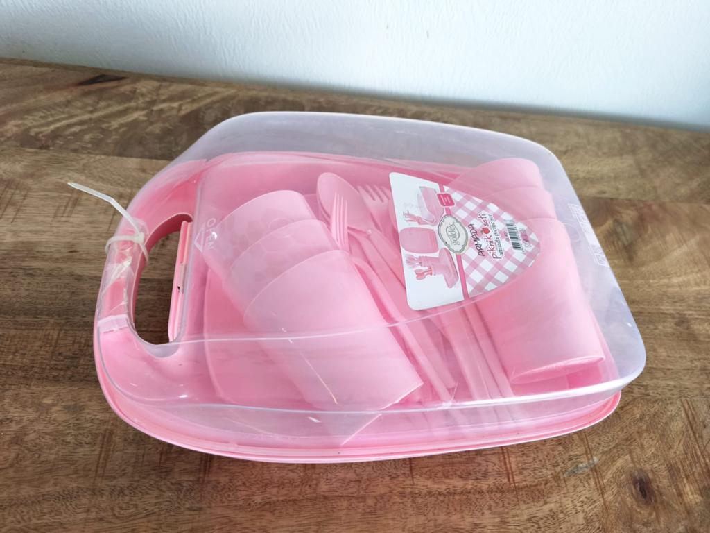 Roze picknick-/camping serviesset, Ophalen