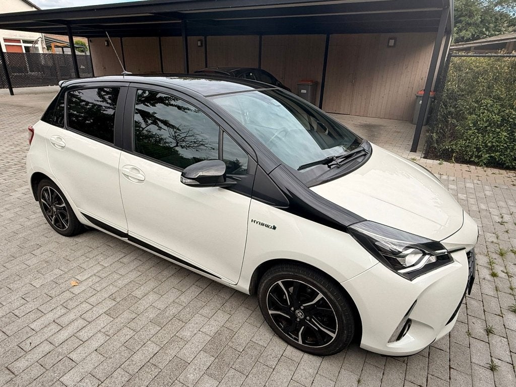 Toyota Yaris Hybride, Autos, Toyota, Achat, Euro 6, Noir, 5 portes