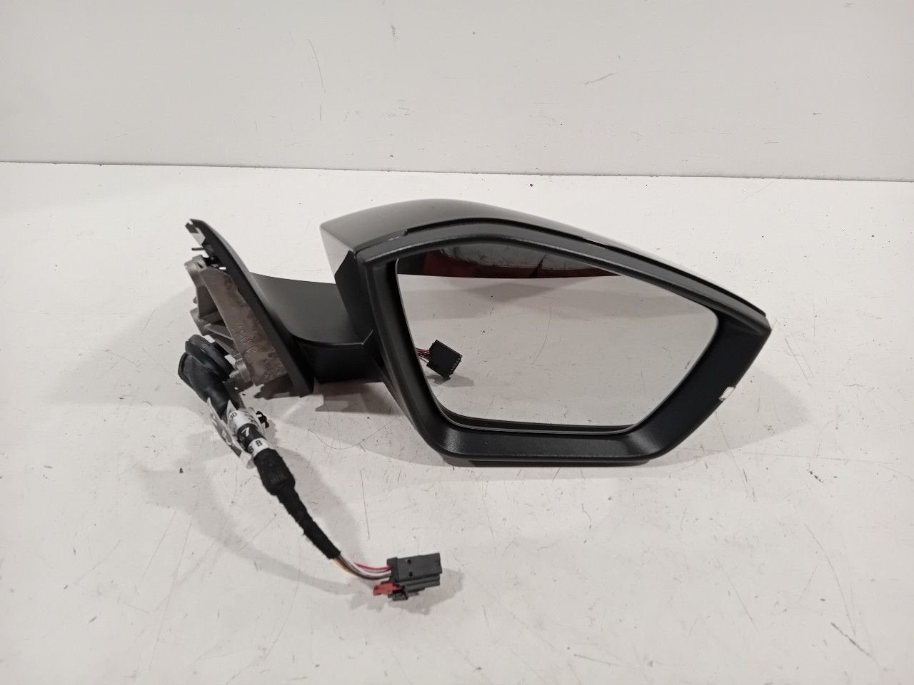 Spiegel buiten rechts elektrisch Skoda Octavia, Onderdelen@venauto.nl, Van der Ven Autorecycling B.V., Ettenseweg 76, 4706 PB Roosendaal, The Netherlands