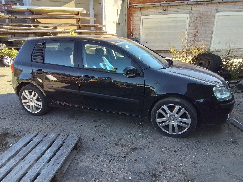 golf 5 1.9TDI (onderdelen), Auto's, Zwart, Zwart, 5 deurs, Euro 4