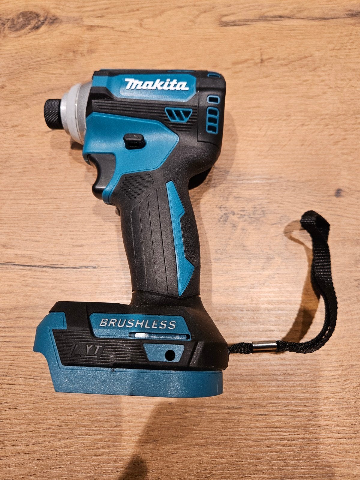 Makita DTD171 slagschroevendraaier, Doe-het-zelf en Bouw, Ophalen of Verzenden