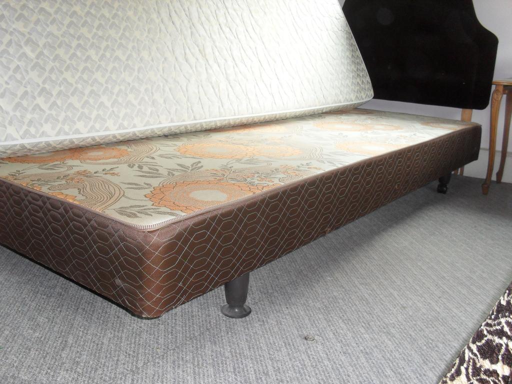 2 Eenpersoonsbedden type boxspring, 90 cm, Tissu, Une personne, Enlèvement