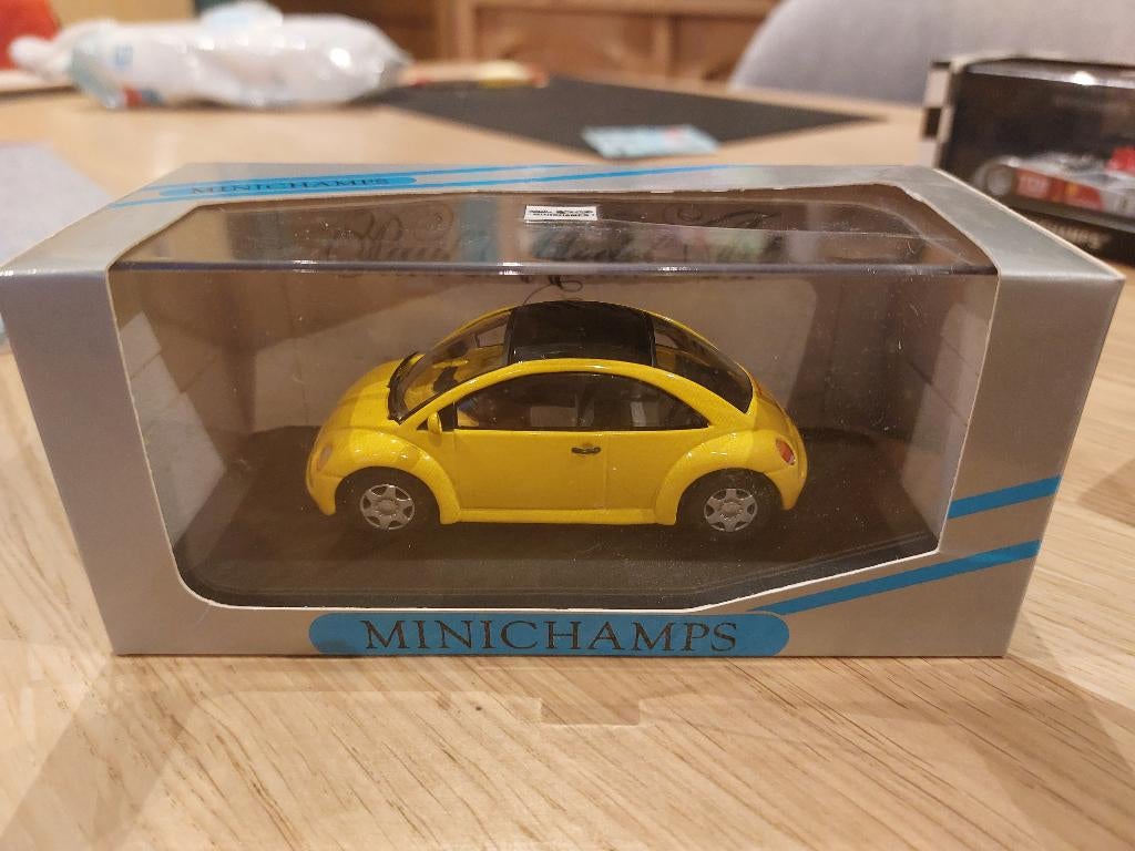 VW Concept car Saloon 1994 Yellow 1/43, Enlèvement ou Envoi, Neuf, Voiture, MiniChamps