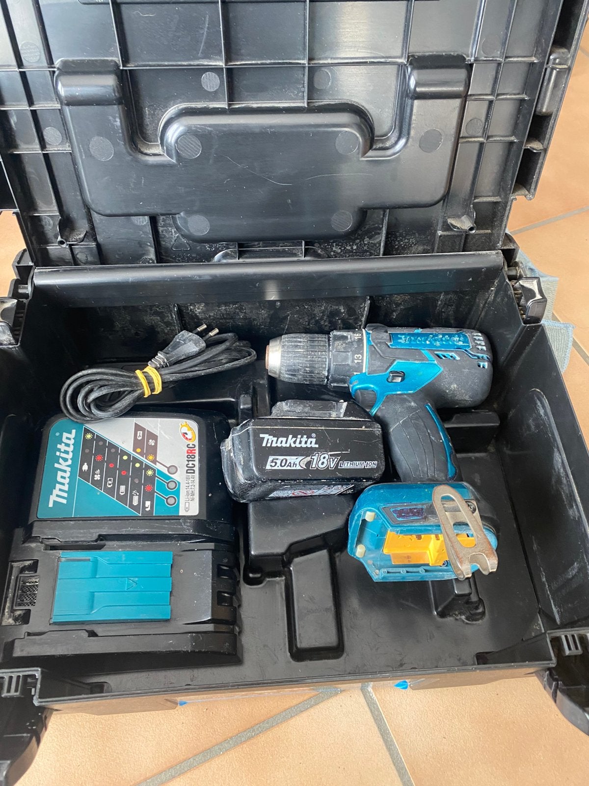 Makita, Bricolage & Construction, Enlèvement, Comme neuf