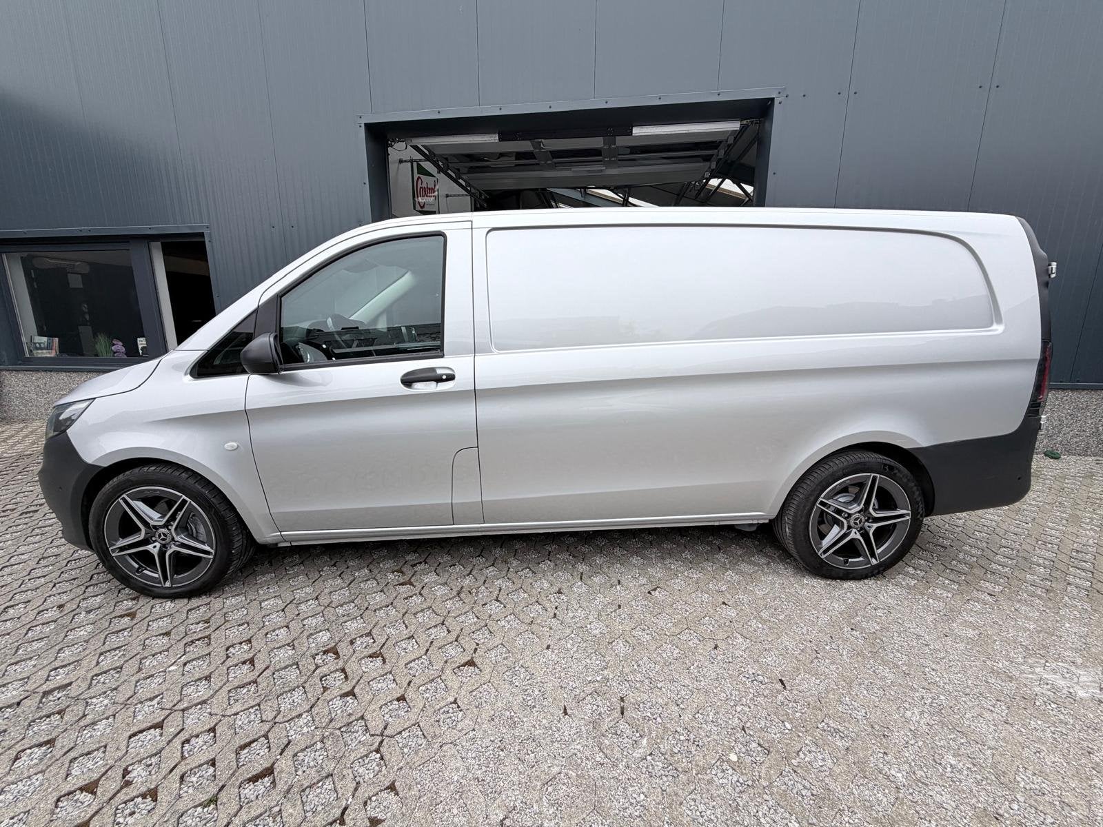 Mercedes-Benz Vito 114 - L3/Navi/camera/alu velgen - 21404, Gebruikt, 4 cilinders, 136 pk, Bedrijf