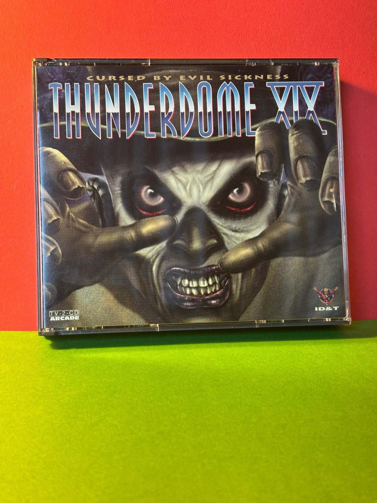 Thunderdome XIX cursed by evil sickness, Cd's en Dvd's, Verzenden, Gebruikt