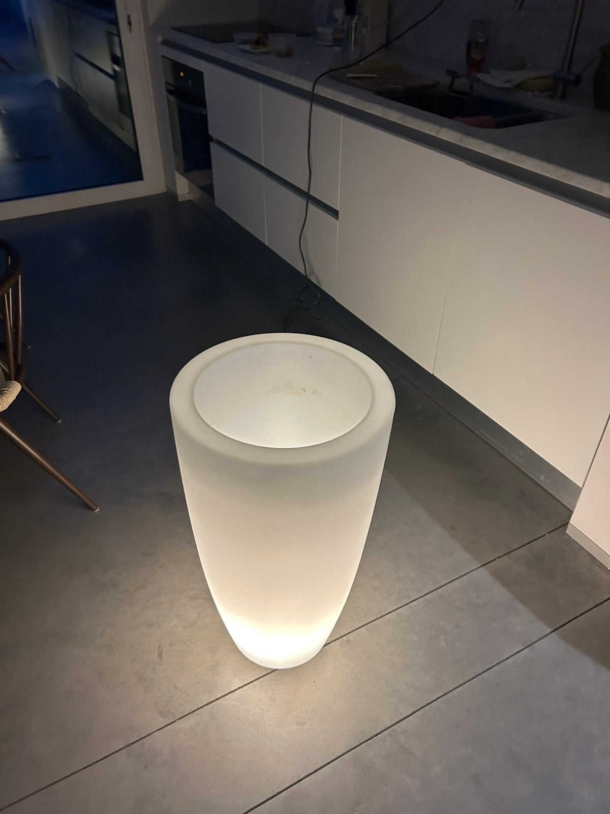 Jardinière/seau à glace illuminé, Plastique, Moderne, Utilisé, Enlèvement