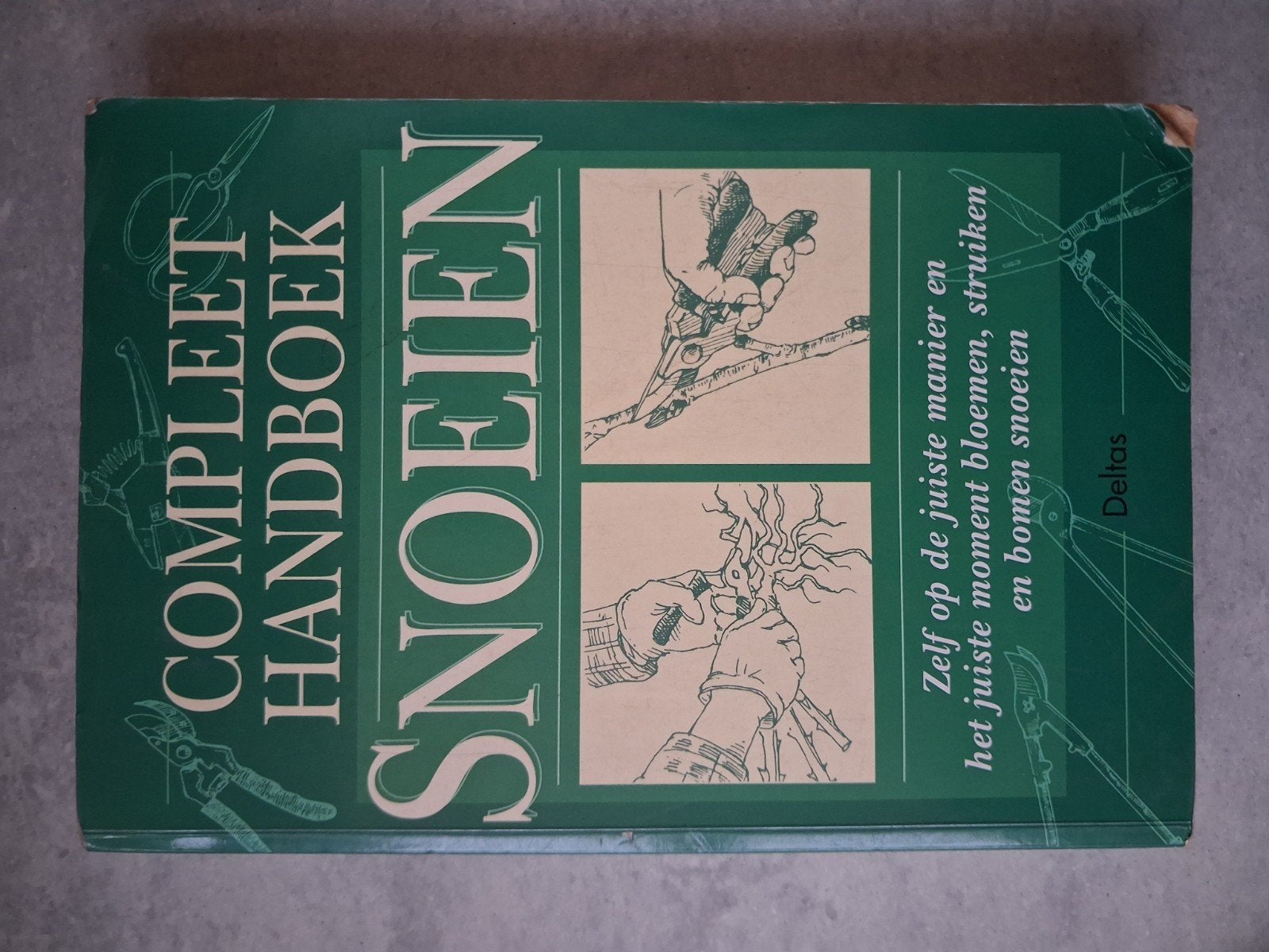 boek: Compleet handboek SNOEIEN, Ophalen