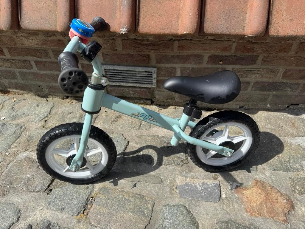 Loopfietsje, Fietsen en Brommers, Ophalen, Zo goed als nieuw