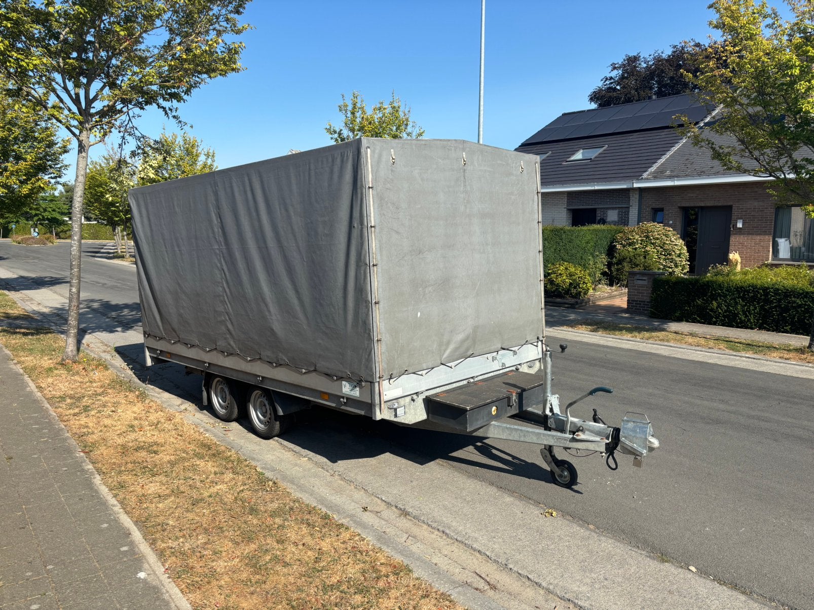 Geremde aanhangwagen met huif 4m x 2m 2700kg, Auto diversen, Aanhangers en Bagagewagens, Ophalen, Gebruikt