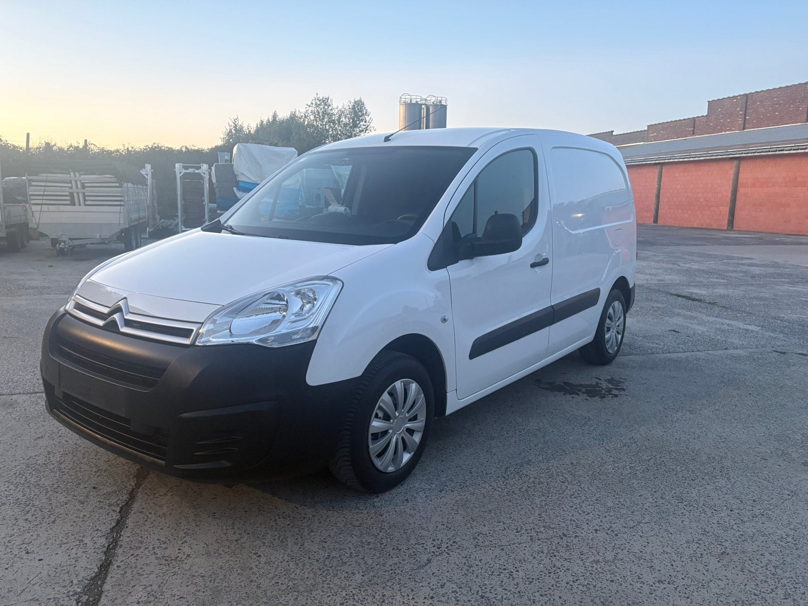 Garantie Citroën Berlingo 93Dkm ! ! !, Autos, Achat, Euro 6, Entreprise, Boîte manuelle