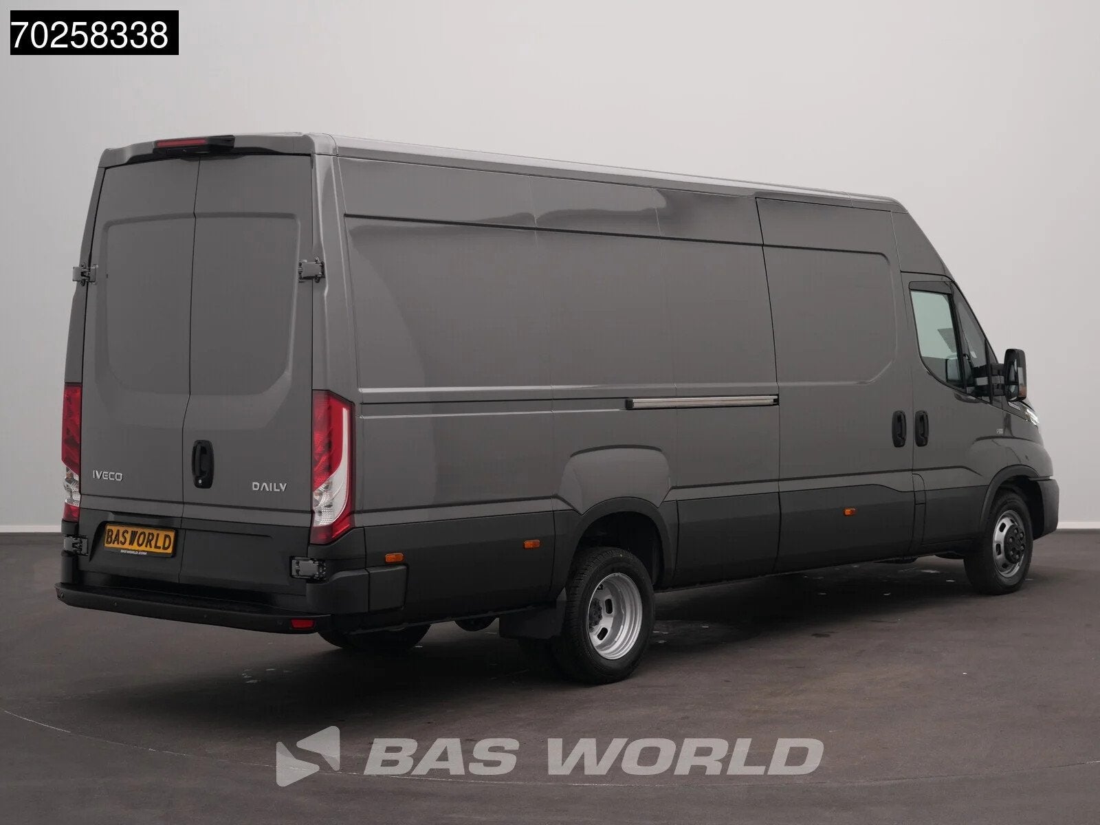 Iveco Daily 35C21 BPM VRIJ! 3.0L Automaat 210PK L3H2 2025-Mo, Auto's, Stof, Euro 6, Iveco, 2585 kg