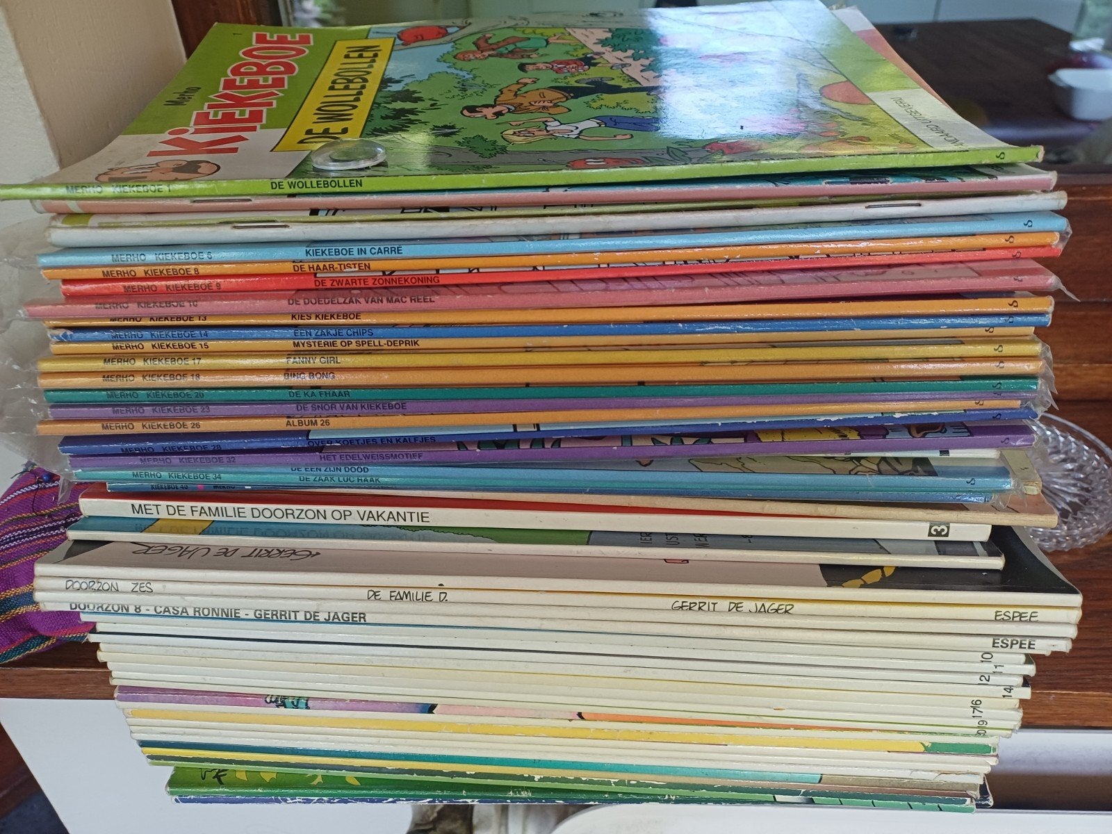 Groot lot strips te koop in lot - meer dan 700 stuks, Plusieurs BD, Enlèvement ou Envoi, Comme neuf