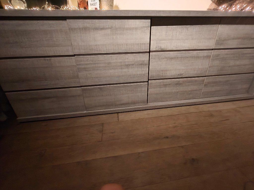 Dressoir, Huis en Inrichting, Kasten | Dressoirs, Ophalen, Zo goed als nieuw, Kunststof, Met deur(en)