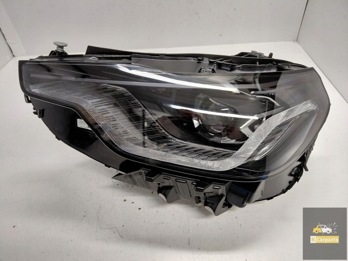8083635, BMW G42 Full LED Adaptive Shade Light Left Ideal, Petuelring 130
80788  Munich, DE, Info@bmw.de, Utilisé, BMW