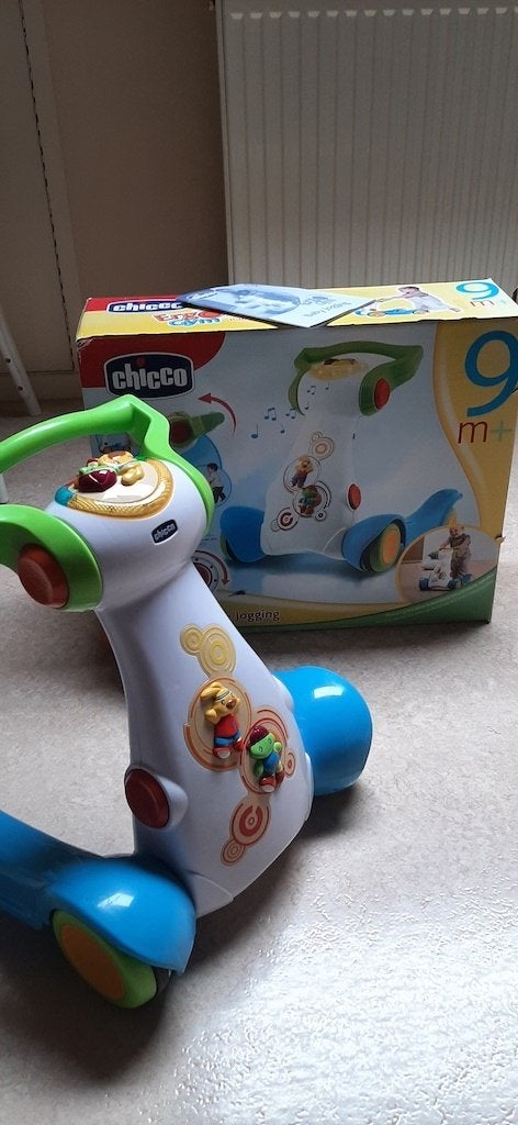 Chicco loopwagen, Ophalen, Zo goed als nieuw, Overige typen, Met licht
