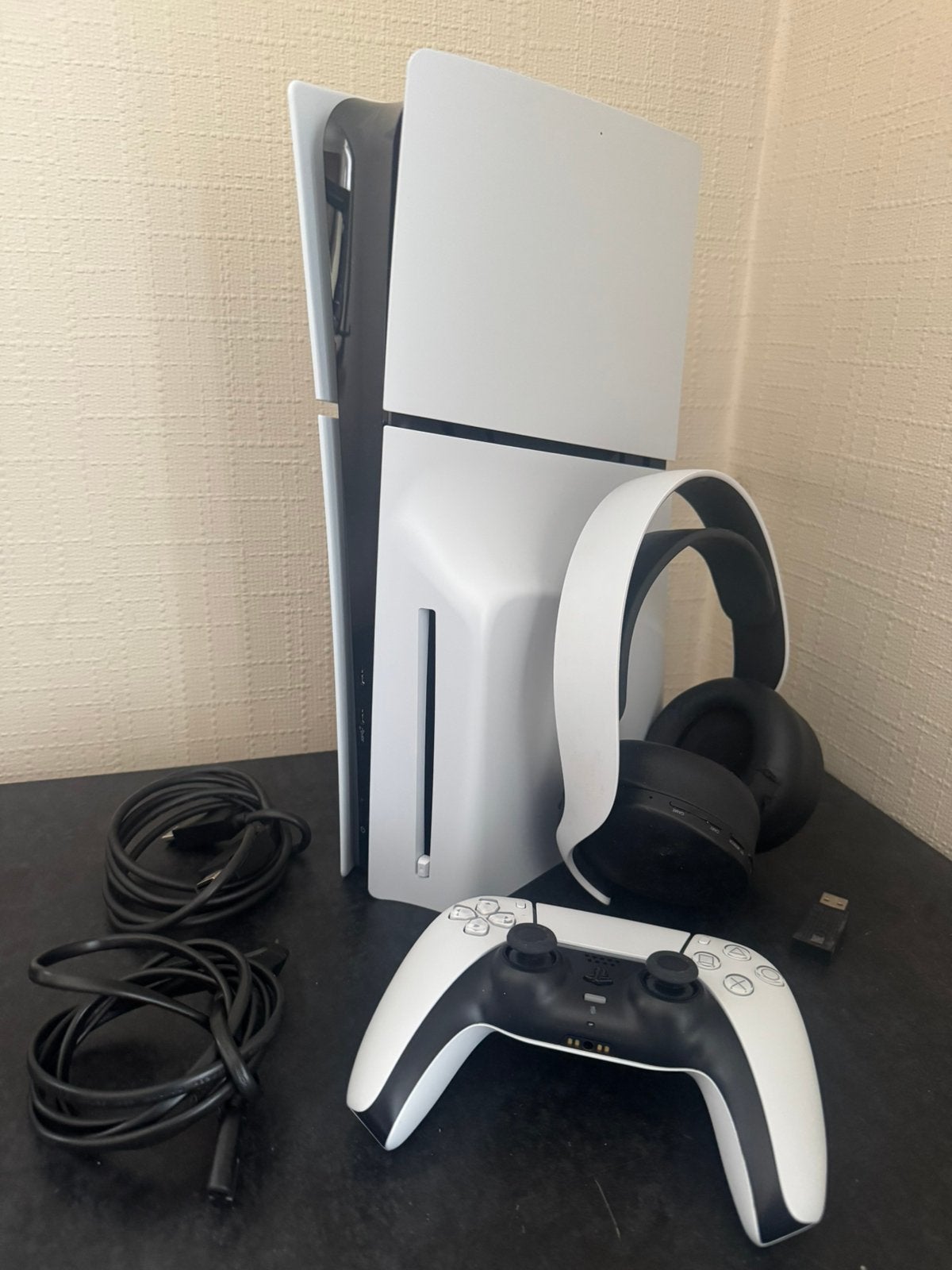 Playstation 5 slim disk versie met pulse headset!, Ophalen of Verzenden, Zo goed als nieuw, Playstation 5
