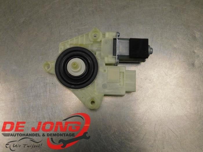 Moteur de vitre portière d'un Volkswagen Passat, Volkswagen, -, 3 mois de garantie, Utilisé