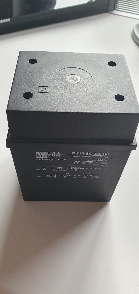 Transformator, Doe-het-zelf en Bouw, Elektriciteit en Kabels, Ophalen, Zo goed als nieuw, Overige merken, Overige typen