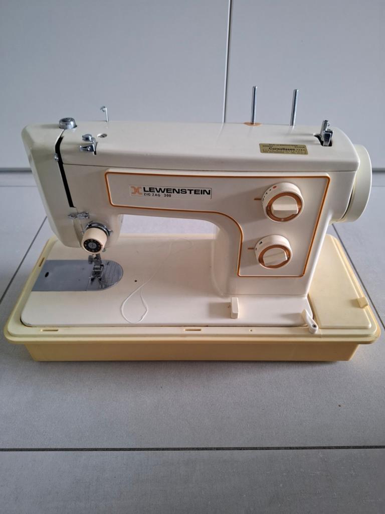 Machine à coudre Lewenstein ZigZag 300, Hobby & Loisirs créatifs, Machines à coudre & Accessoires, Enlèvement, Machine à coudre