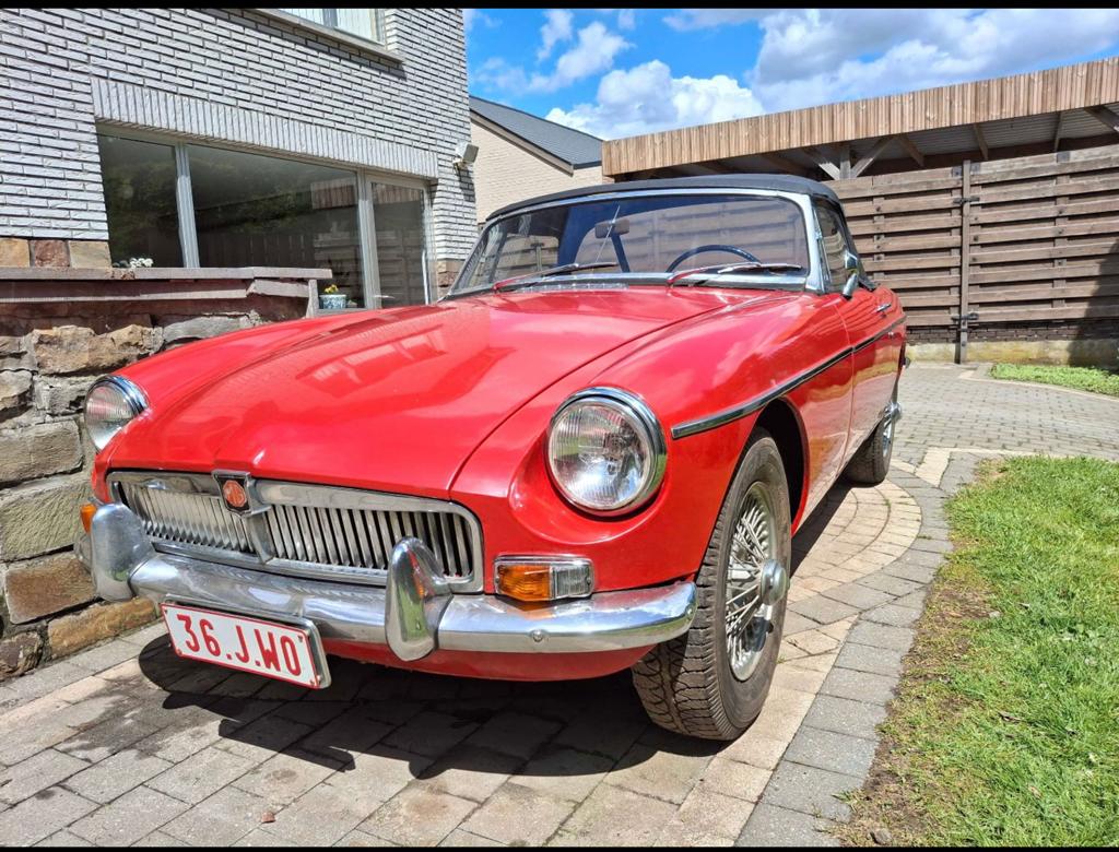 MG MGA  1.8i cabriolet plus hard-top, Cabriolet, Leder, Handgeschakeld, Particulier