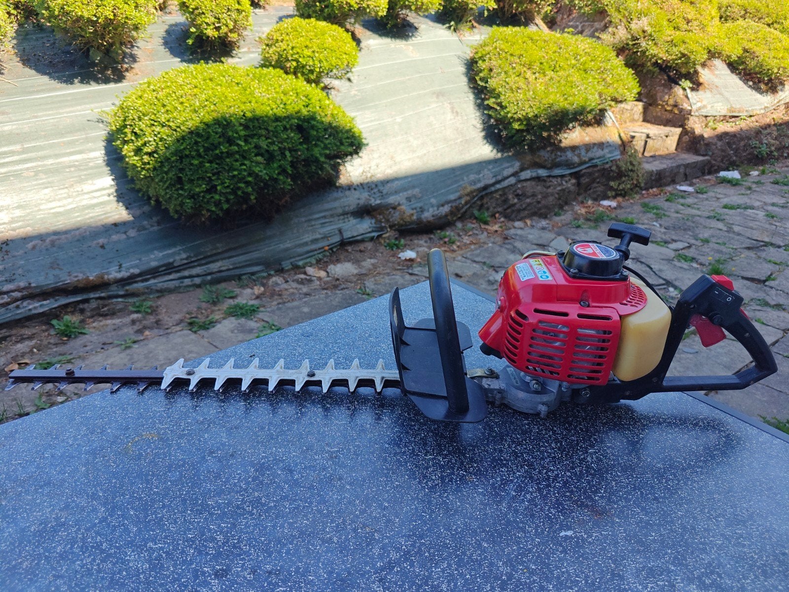 Taille-haies Maruyama HT230D., Jardin & Terrasse, Enlèvement
