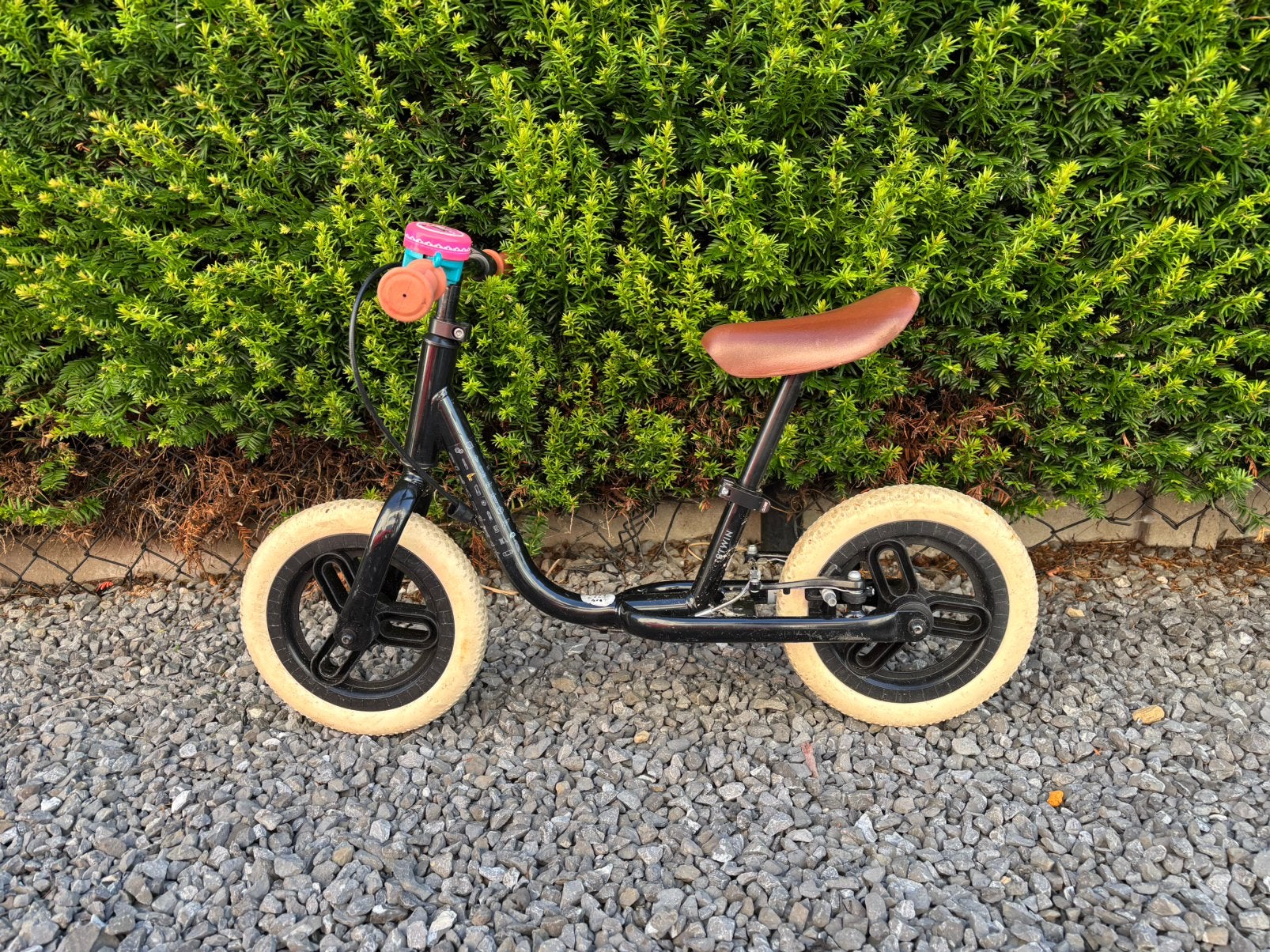Loopfiets Btwin zwart, Ophalen, Zo goed als nieuw