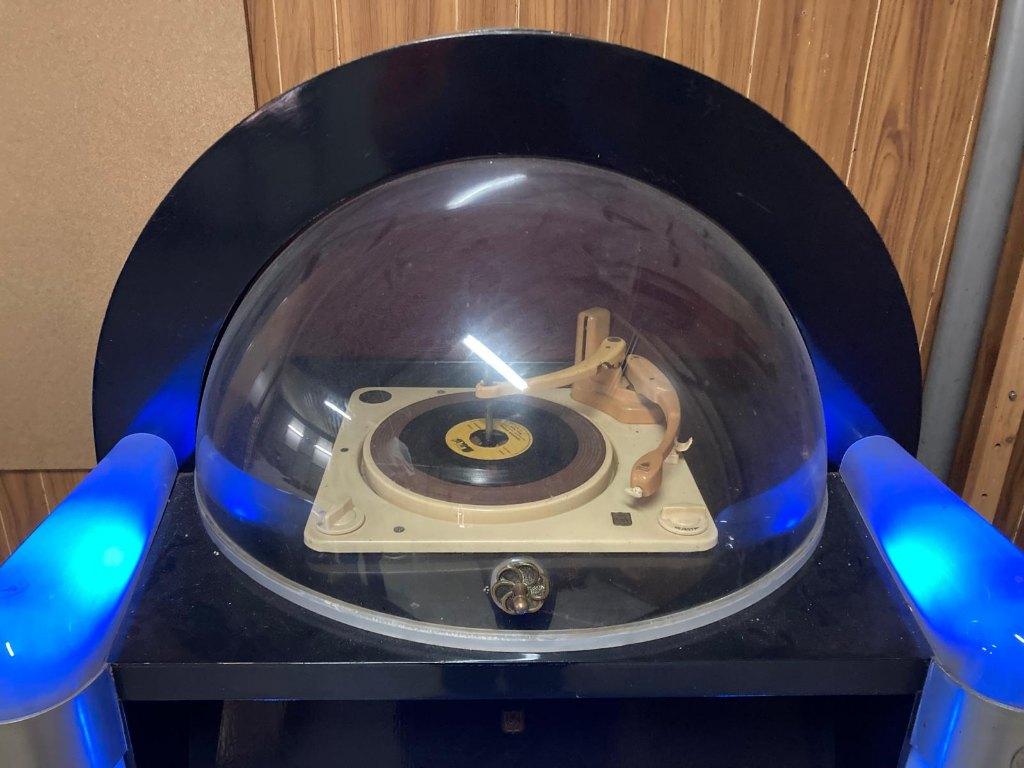 Belgische Telfa radio-jukebox / buizenradio met platenspeler, Ophalen