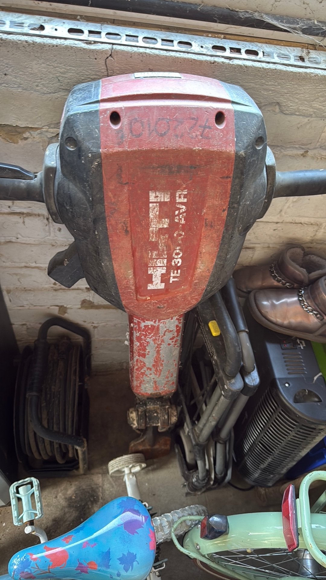 Hilti TE3000 AVR, Bricolage & Construction, Outillage | Meuleuses, Enlèvement