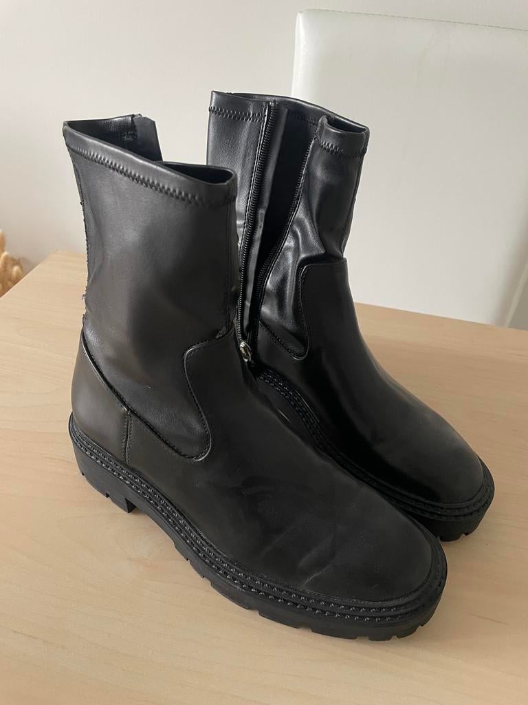 Bottes Zara noires, Enlèvement, Comme neuf